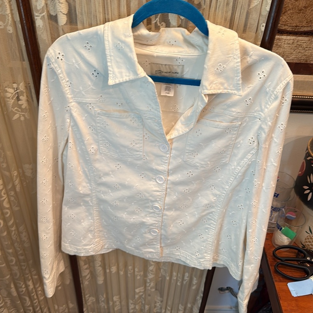 Jones New York Sport White JACKET BUTTON DOWN LARGE